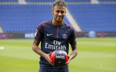 广发体育热评-传球像开了天眼