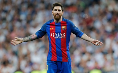 广发体育热议-沙奇里头球攻门偏出